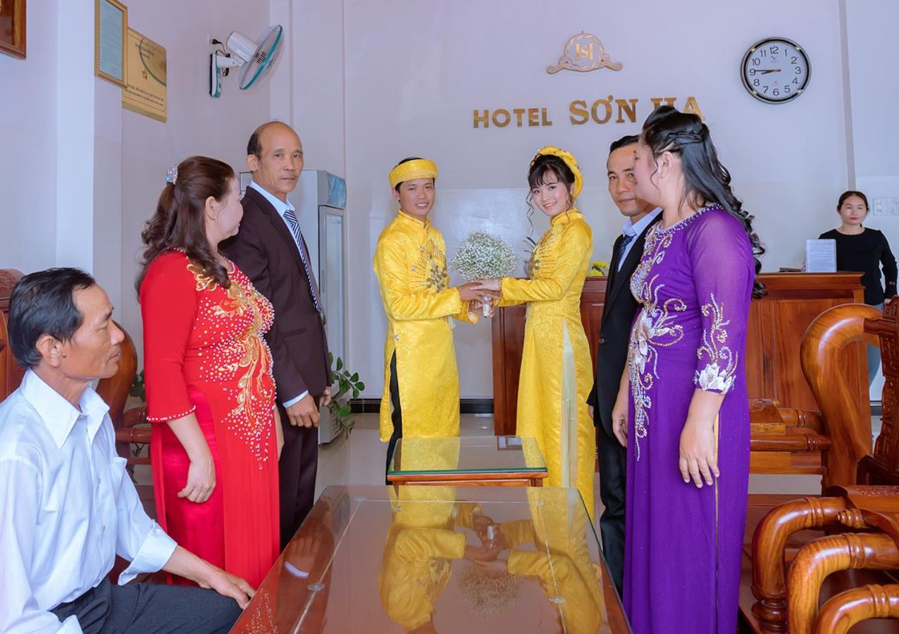 Khach San Son Ha Hotel Tỉnh Kontum Exterior photo