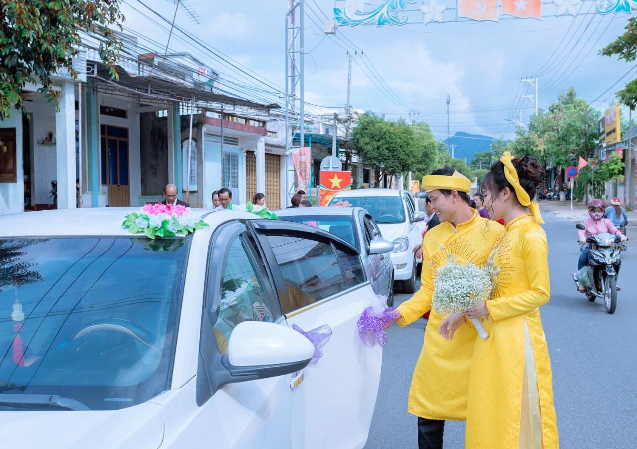 Khach San Son Ha Hotel Tỉnh Kontum Exterior photo