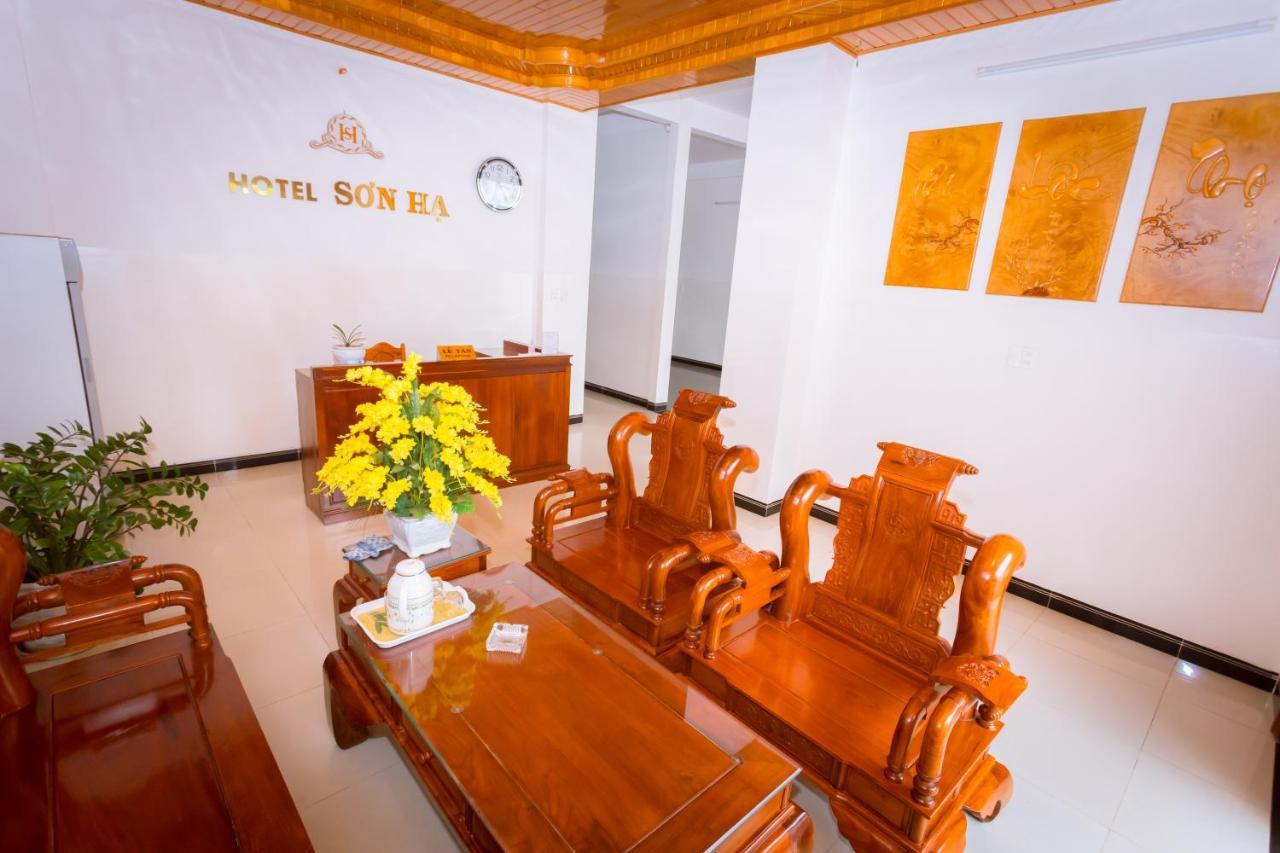 Khach San Son Ha Hotel Tỉnh Kontum Exterior photo