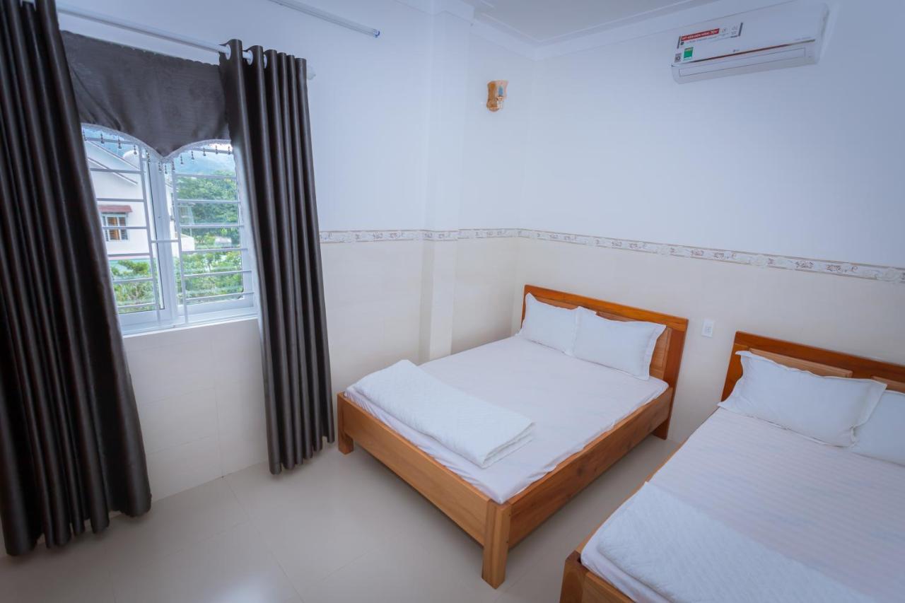 Khach San Son Ha Hotel Tỉnh Kontum Exterior photo