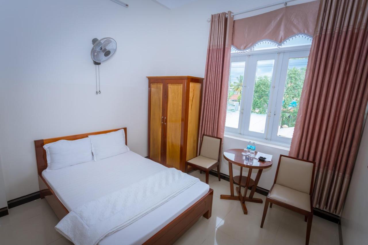 Khach San Son Ha Hotel Tỉnh Kontum Exterior photo