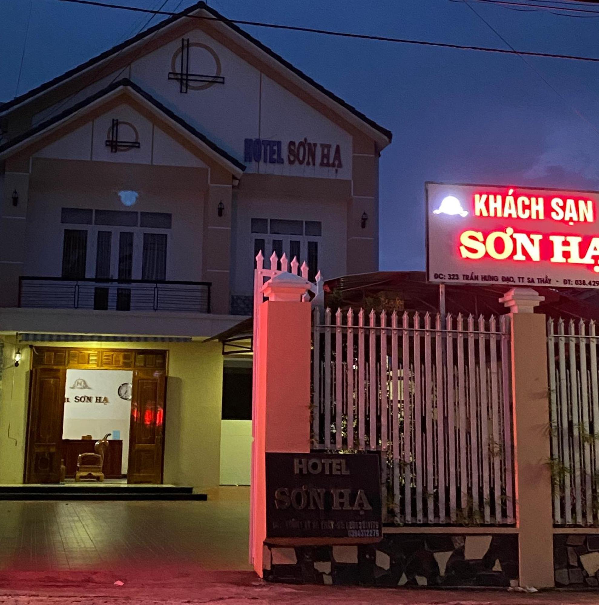 Khach San Son Ha Hotel Tỉnh Kontum Exterior photo